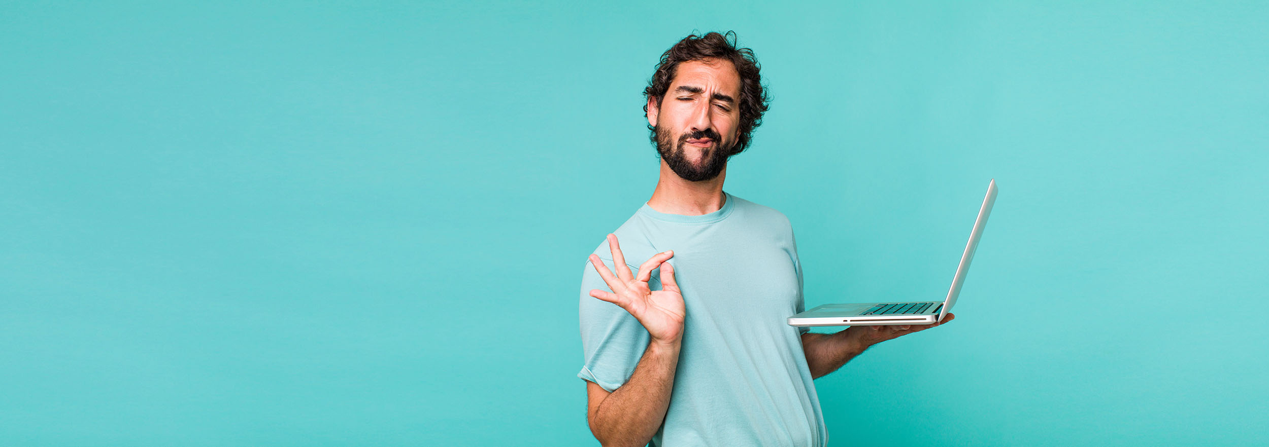 Custom Website or DIY Builders: Which One Is Better For Your Small Business